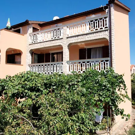 Edi Apartman *